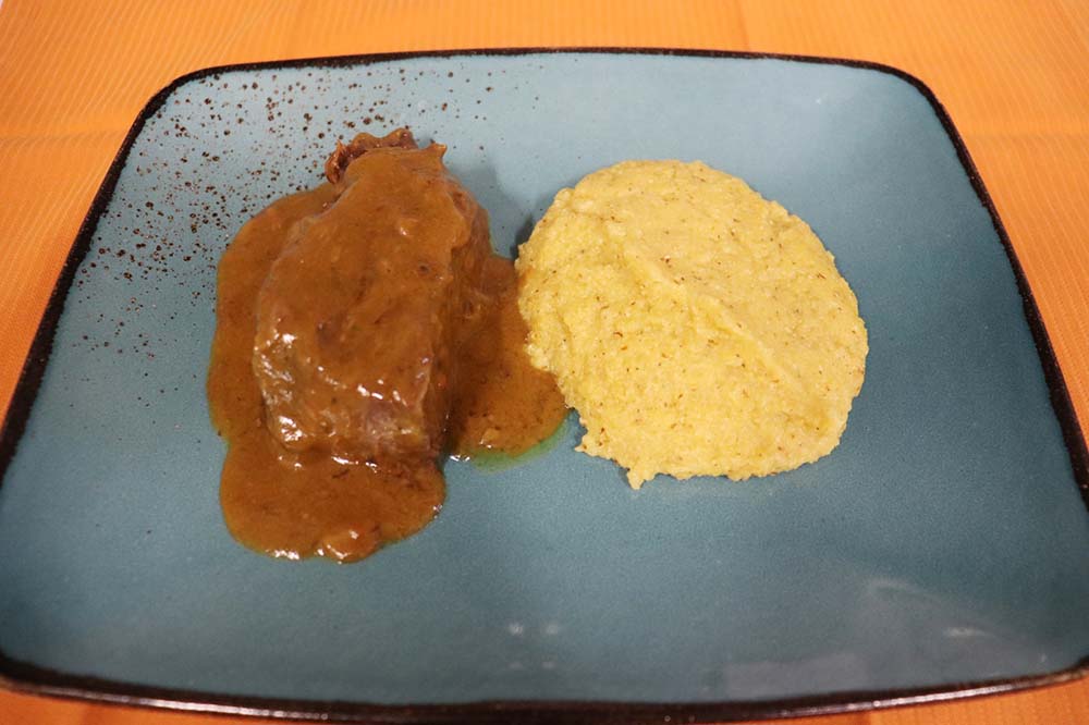 Manzo all'olio con polenta Antica Trattoria Piè del Dos